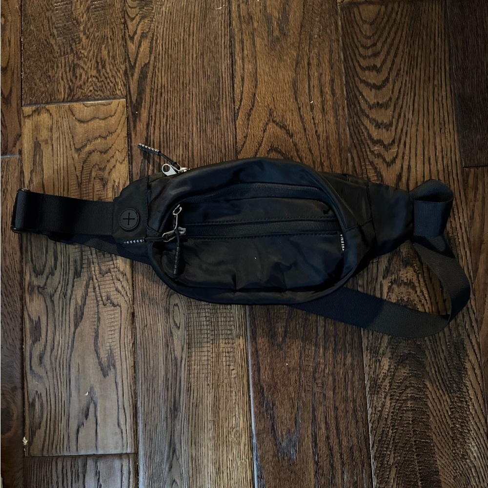 TELENA Crossbody Bag